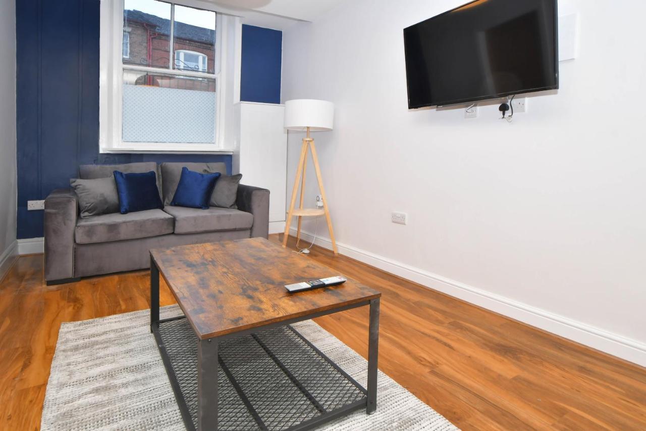 Westport Road Apartment Stoke-on-Trent Exterior photo